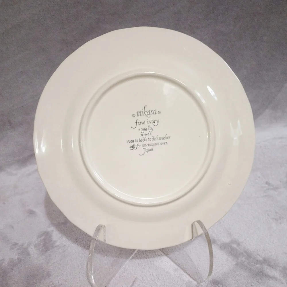 Pair Mikasa Royalty Salad Plates Fine Ivory